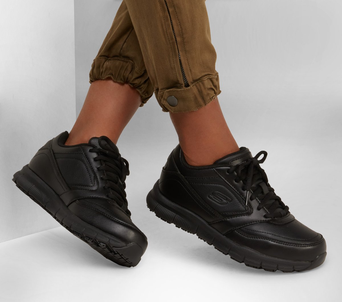 Skechers Essential - Work Slip-Resistant Relaxed Fit: Nampa - Wyola