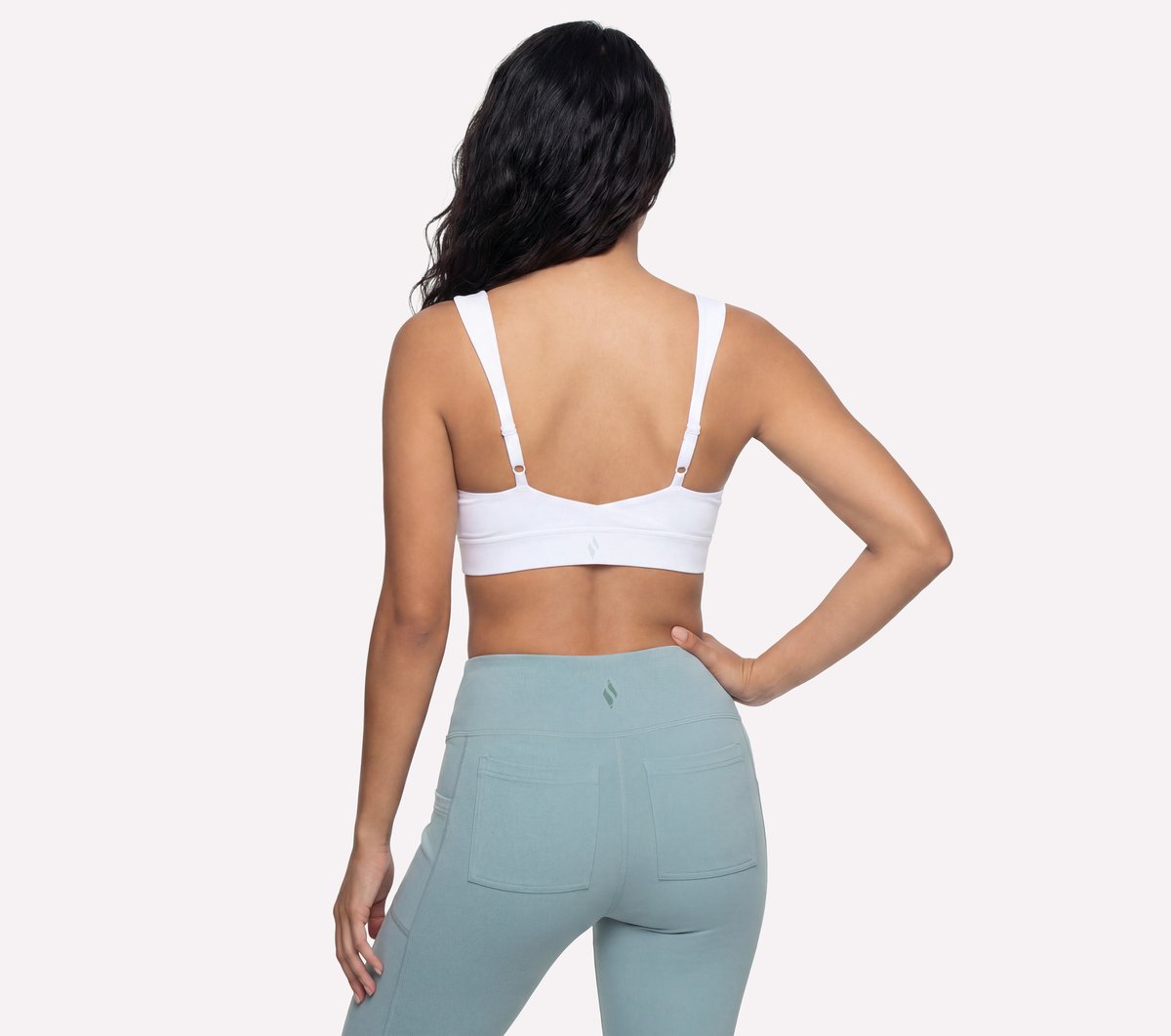 Skechers Best Seller - GO WALK Evolution Zip Front Bra