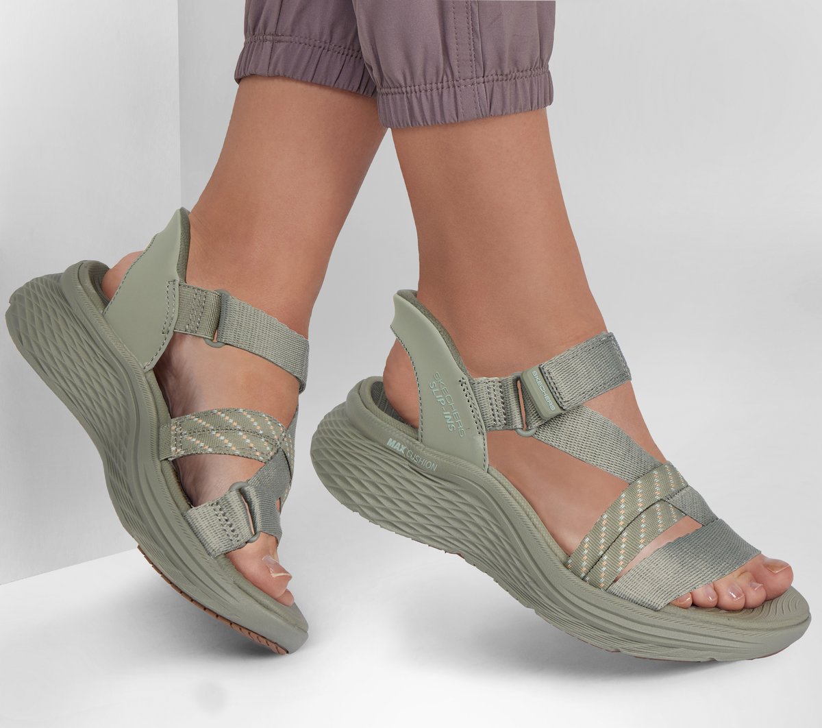 Skechers Popular - Skechers Slip-ins: Max Cushioning Elite 2.0 Sandal - Emery