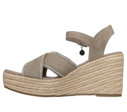 Skechers Premium - Martha Stewart: Iris - Modest Queen