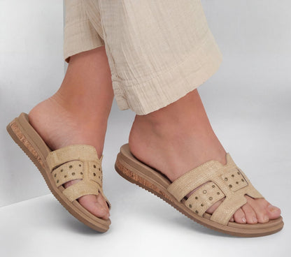 Skechers Deals - BOBS Desert Kiss Low - Sandy Stroll