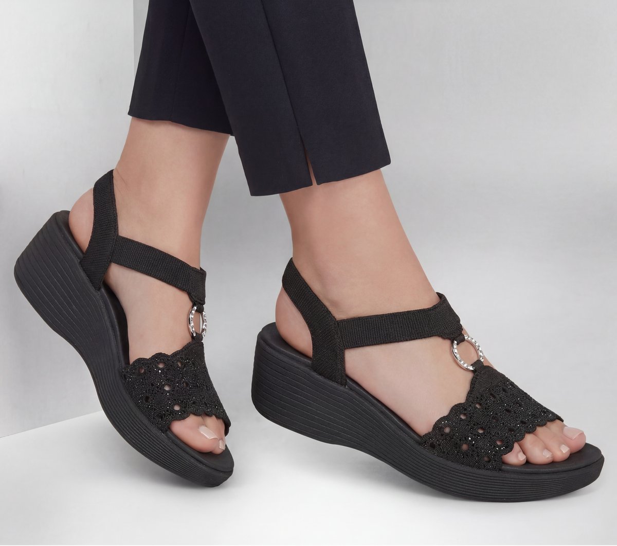 Skechers Deals - Parallel Lite - Queen B 2.0