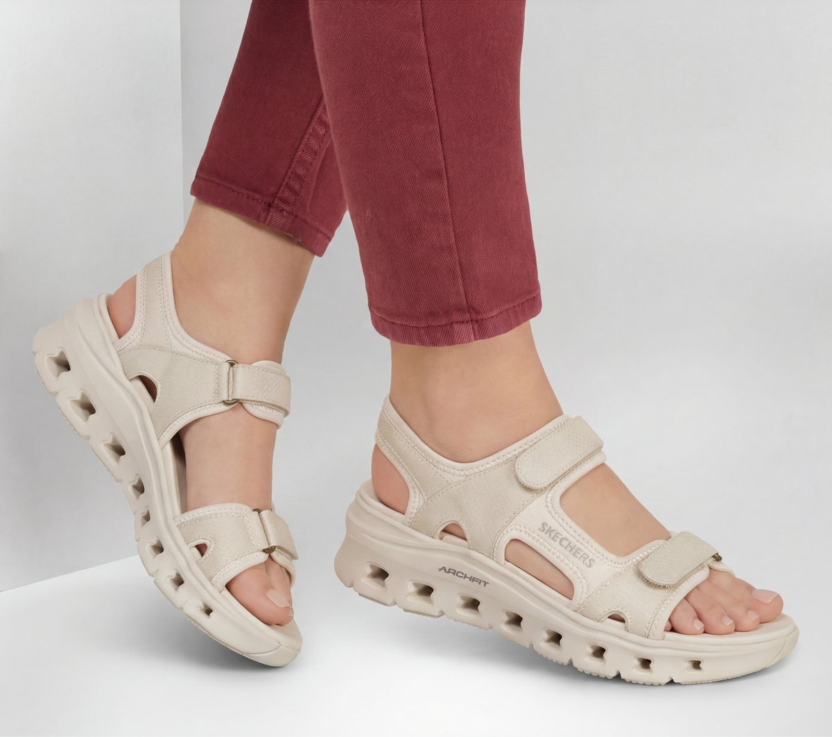 Skechers Signature - Arch Fit Glide-Step Pro Sandal - Trail Queen
