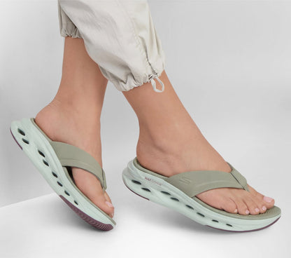 Skechers Quality - Max Cushioning Glide-Step Sandal - Audra