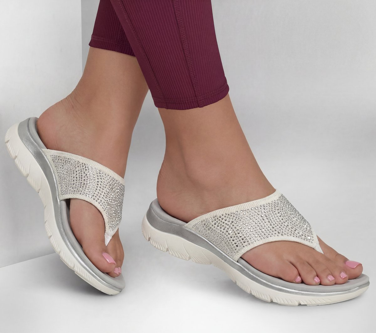 Skechers Premium - Summits Sandal - Unmatched Glow