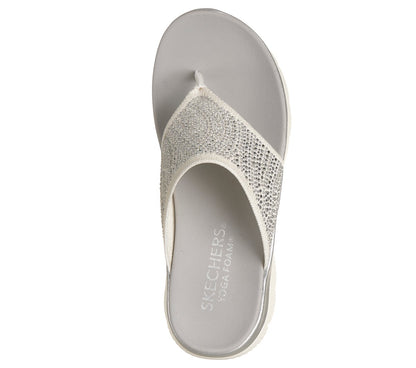 Skechers Premium - Summits Sandal - Unmatched Glow