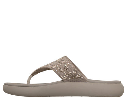 Skechers Classic - Relaxed Fit: Asana Luxe - Keep Dazzling