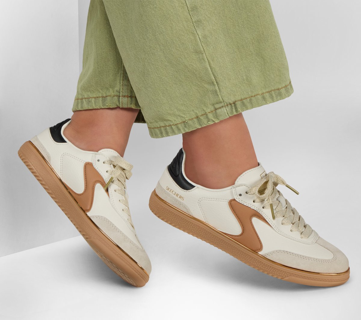 Skechers Sale - Hotshot - Living Luxe