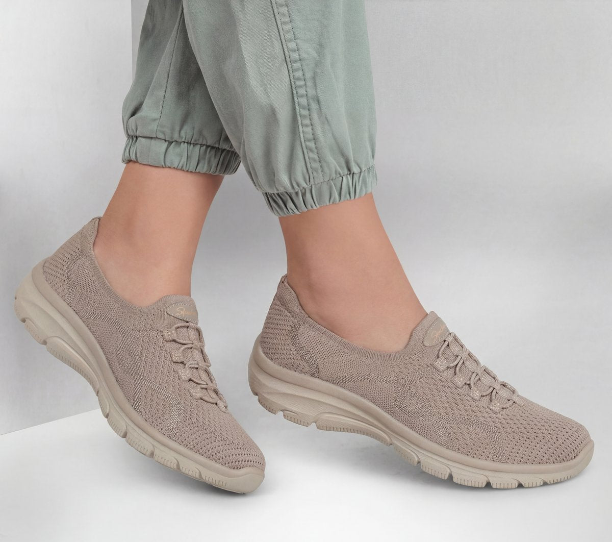 Skechers Latest - Relaxed Fit: Easy Going - Sweet Streak