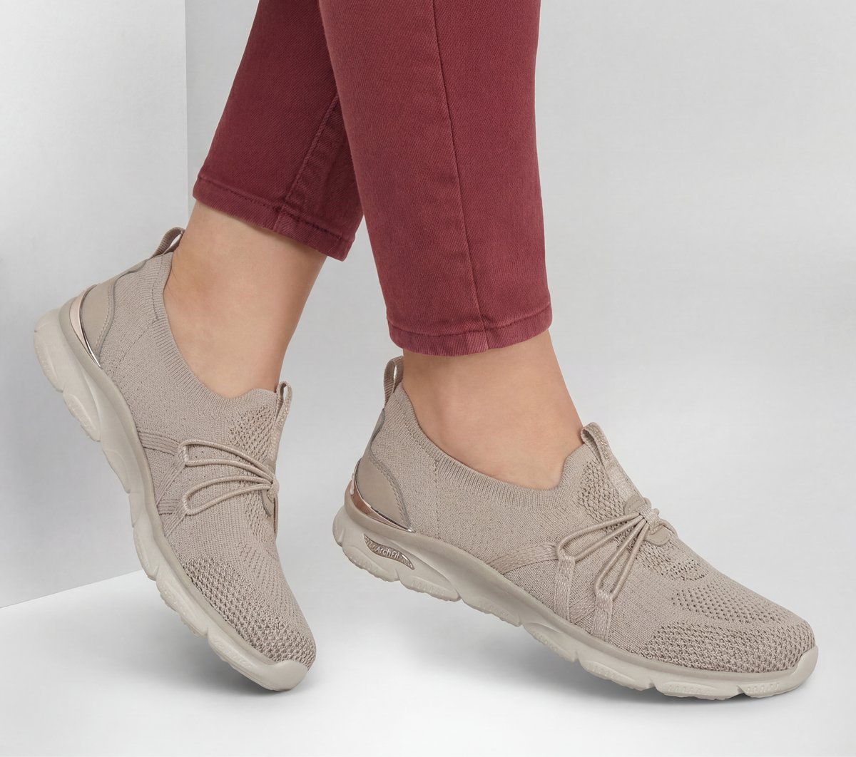 Skechers Quality - Arch Fit Sunny - Flutter Step