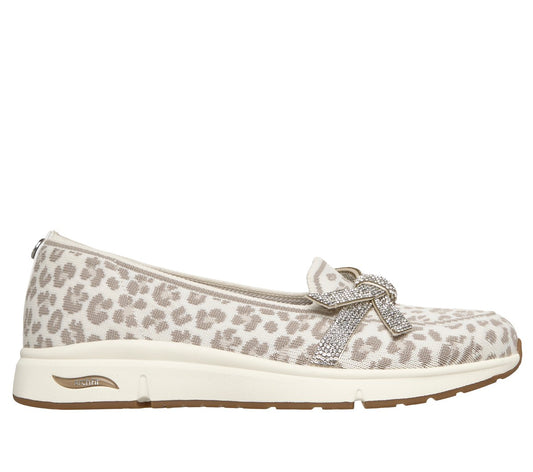 Skechers Quality - Martha Stewart: Arch Fit Living