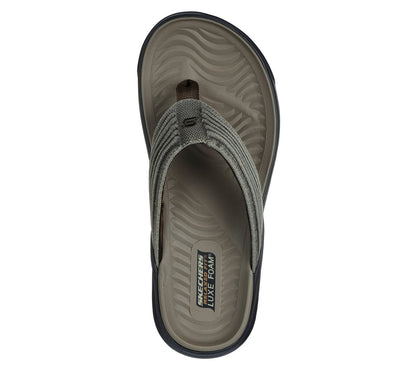 Skechers Customer Favorite - Relaxed Fit: Alcano - Vencino