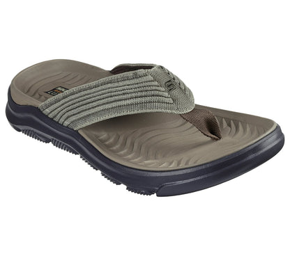 Skechers Customer Favorite - Relaxed Fit: Alcano - Vencino